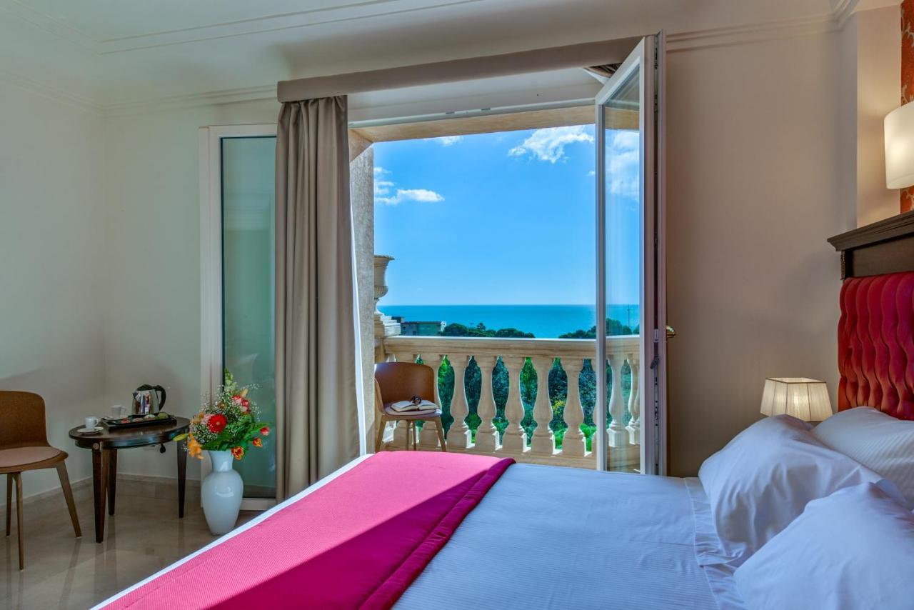 La Paloma Blanca Hotel شاكا المظهر الخارجي الصورة