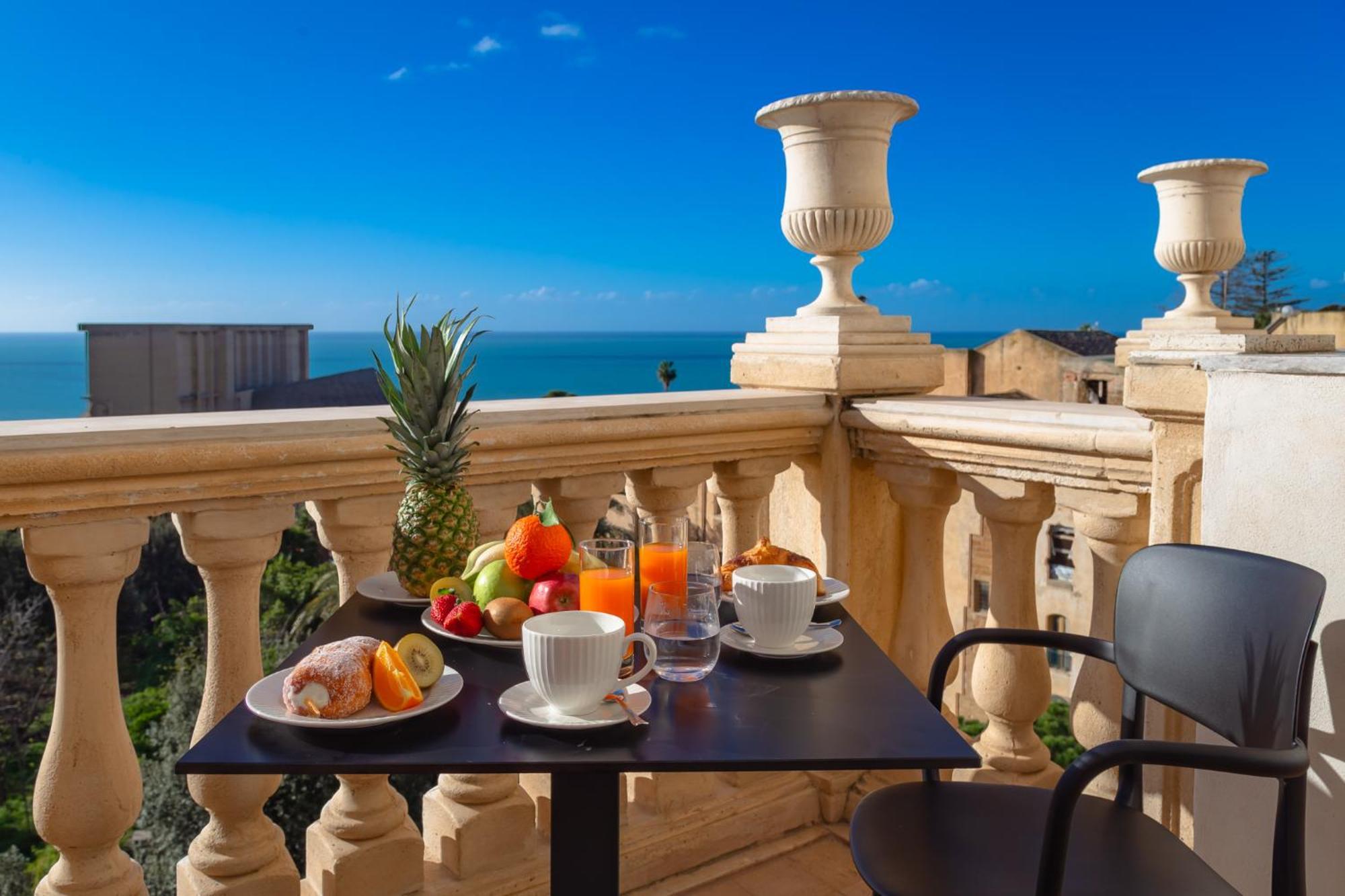 La Paloma Blanca Hotel شاكا المظهر الخارجي الصورة