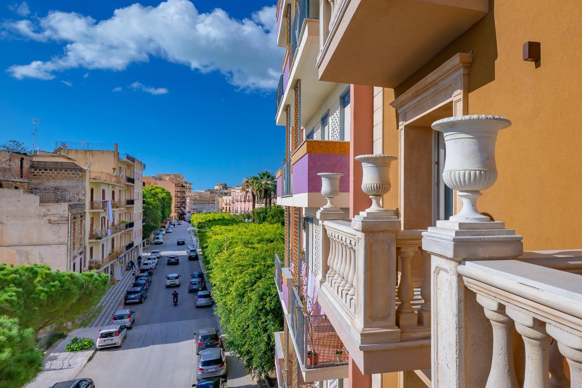 La Paloma Blanca Hotel شاكا المظهر الخارجي الصورة