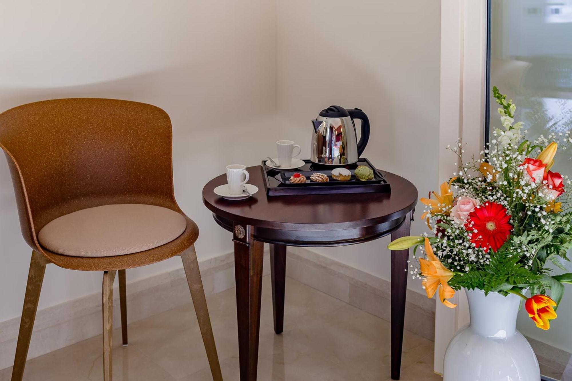 La Paloma Blanca Hotel شاكا المظهر الخارجي الصورة